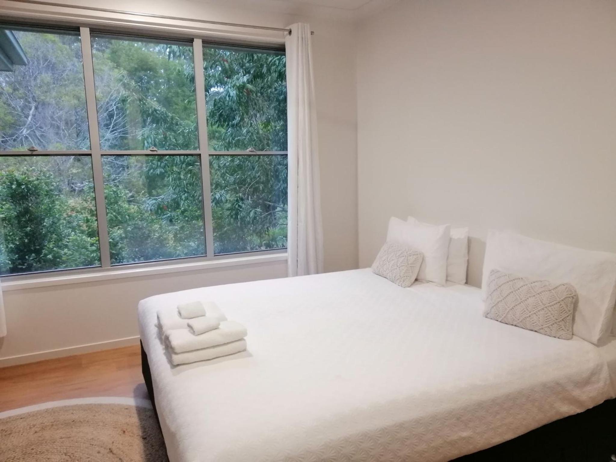 Two-Bedroom House - Photo 15
