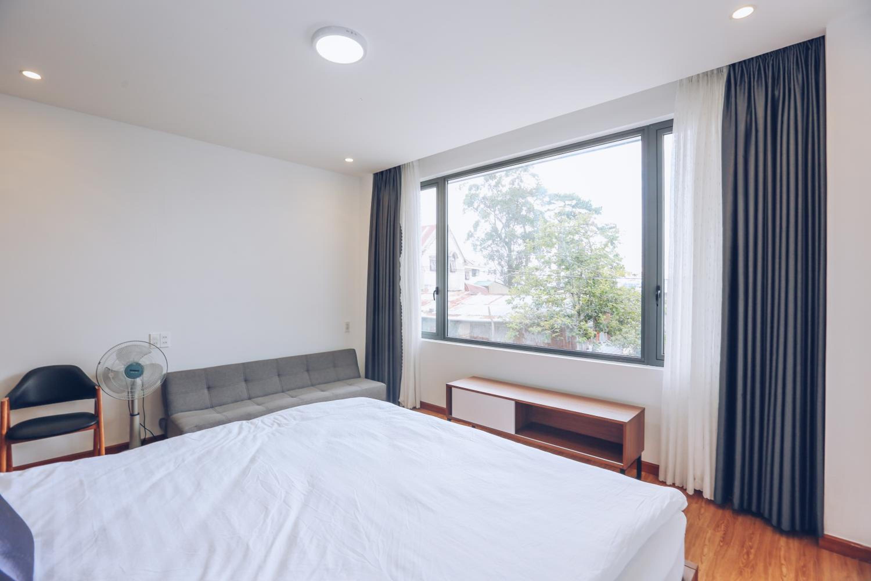 Apartment with Garden View - Photo 15
