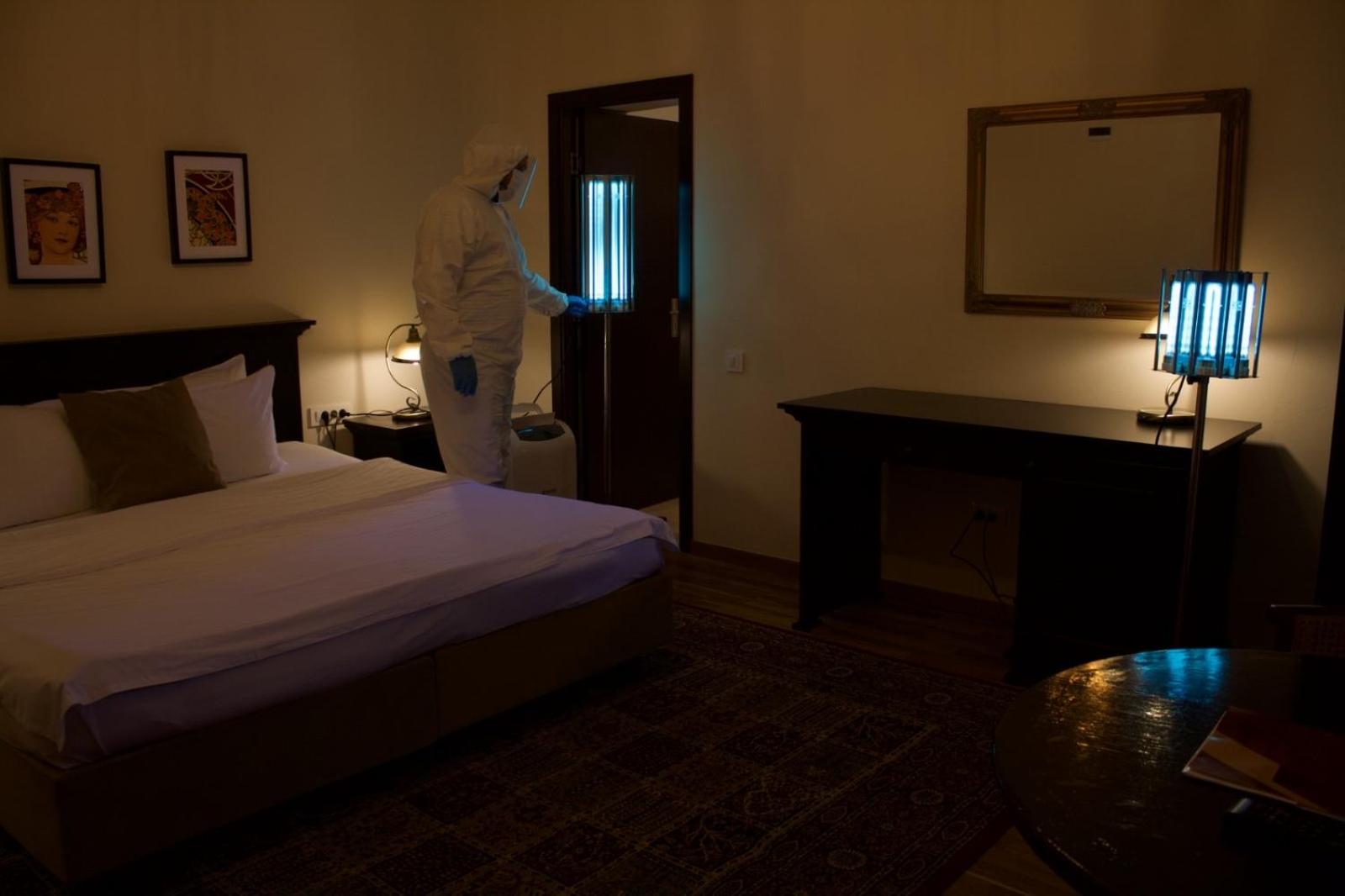 Superior Double or Twin Room with City or Tampa View photo 3