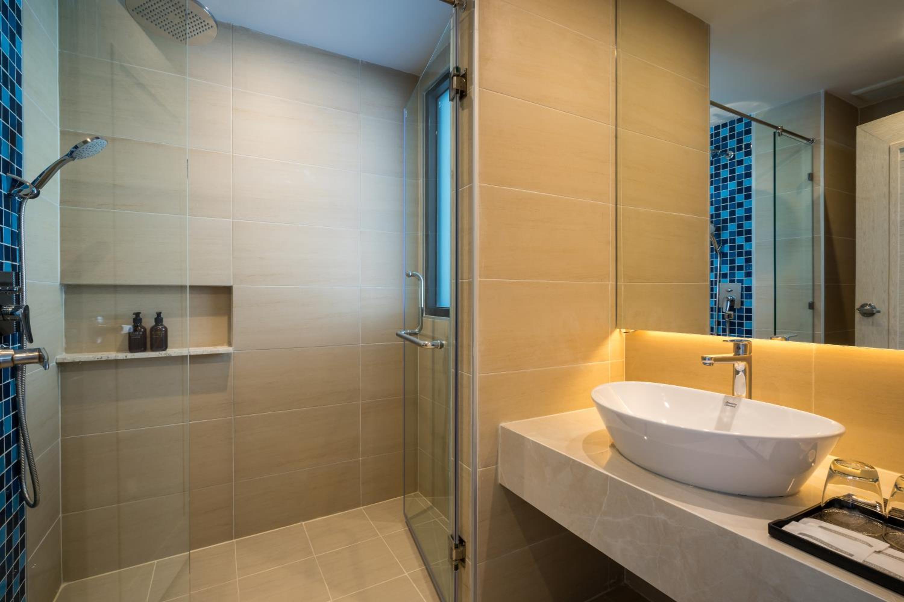 Superior Double or Twin Room - Photo 10