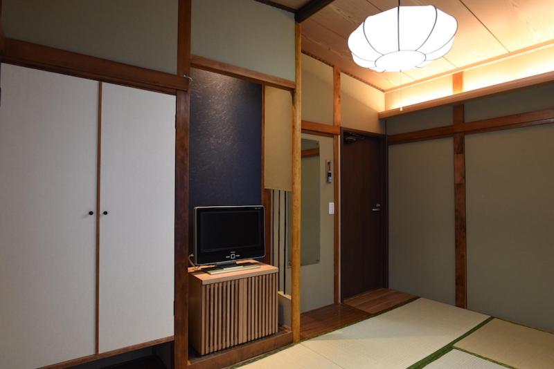 Japanese-Style Twin Room with Shared Bathroom photo 2