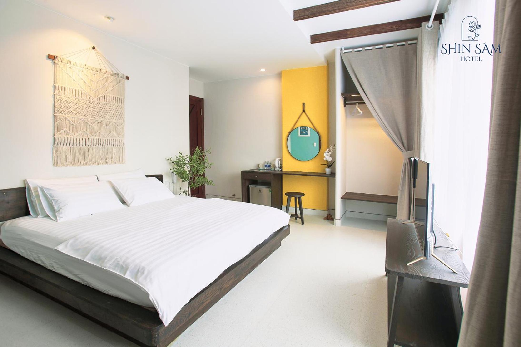Deluxe Double Room With Balcony photo 2
