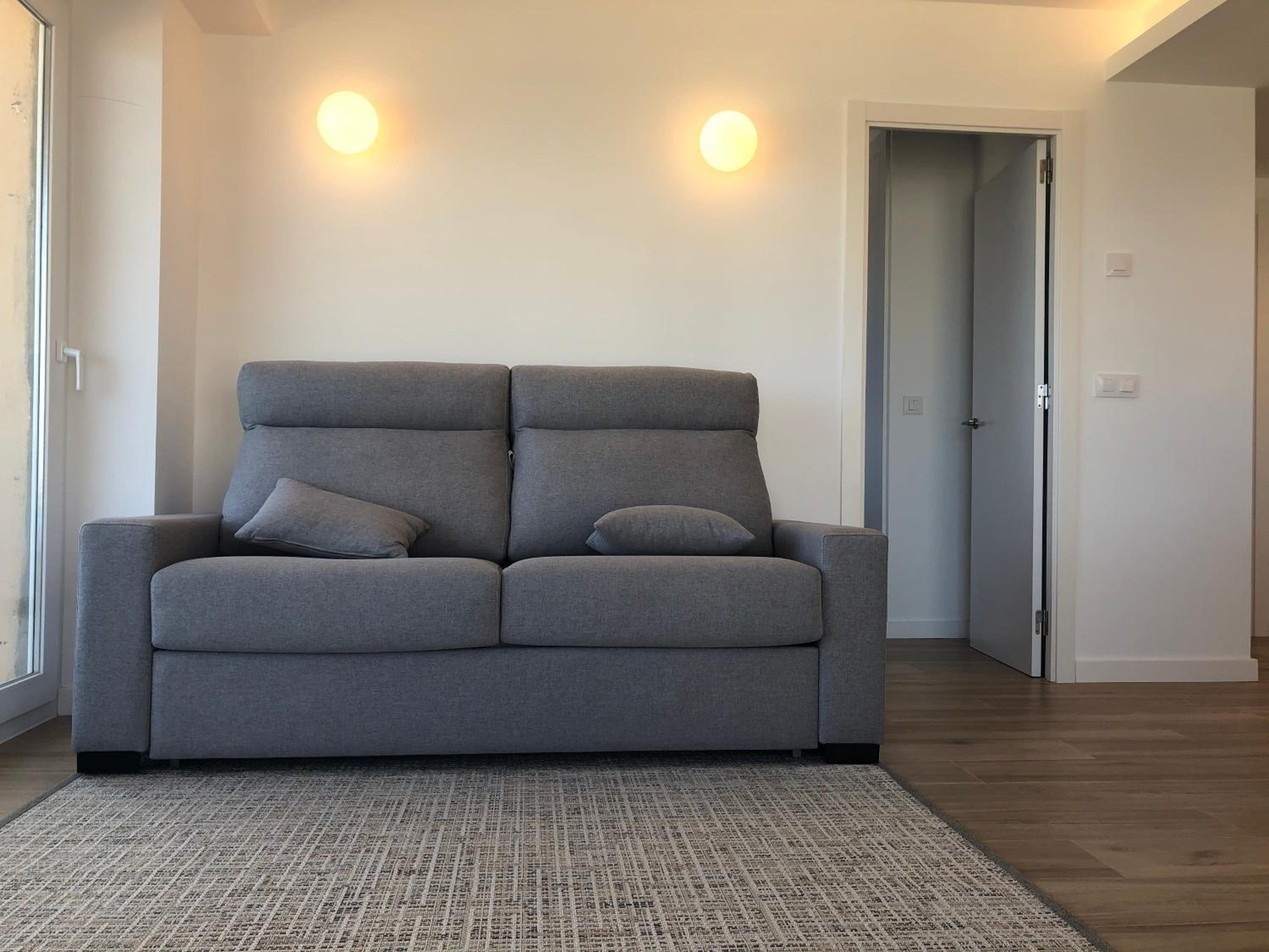 One-Bedroom Apartment with Sea View photo 3