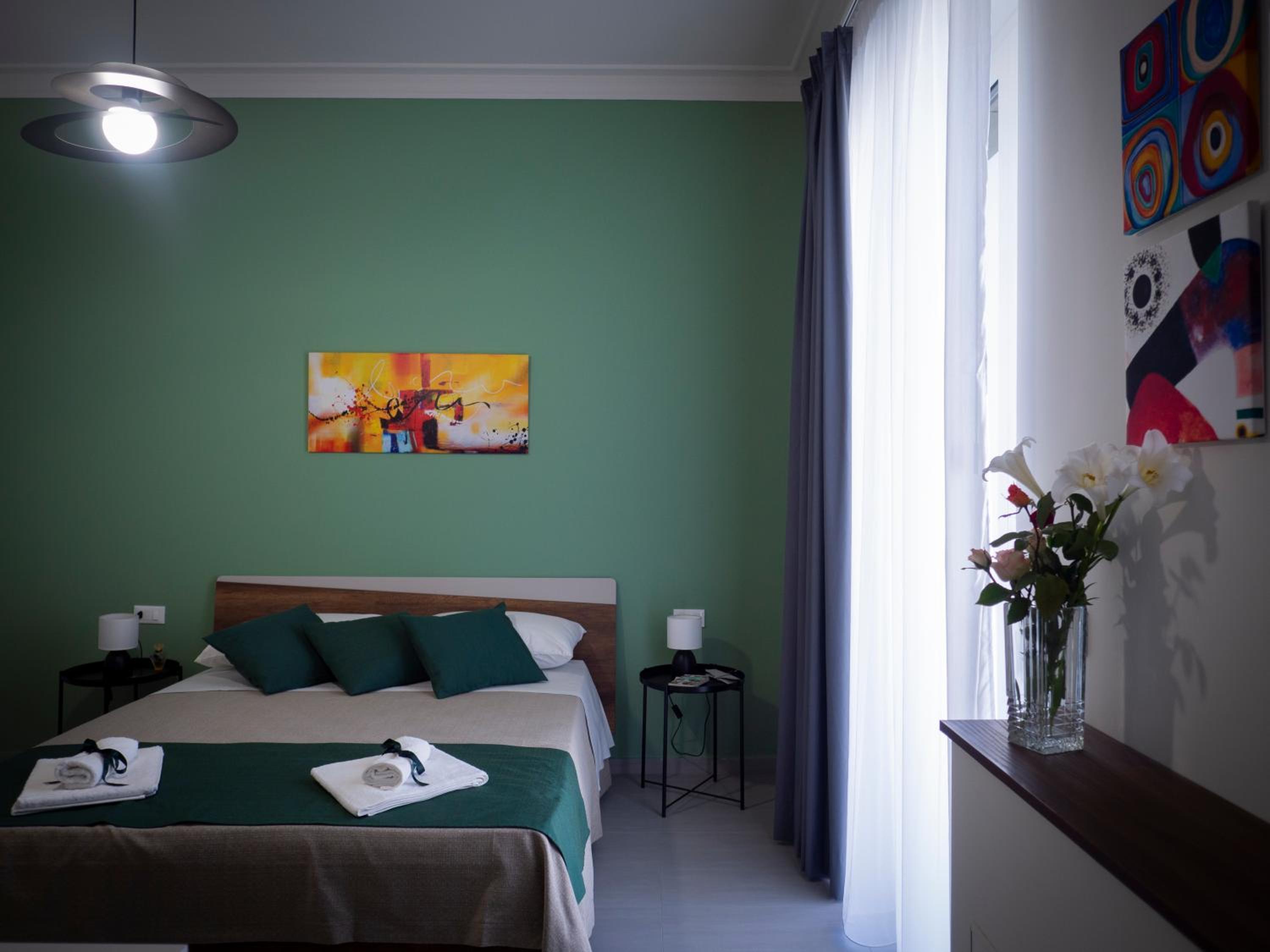 Triple Room with Private Bathroom - Photo 12