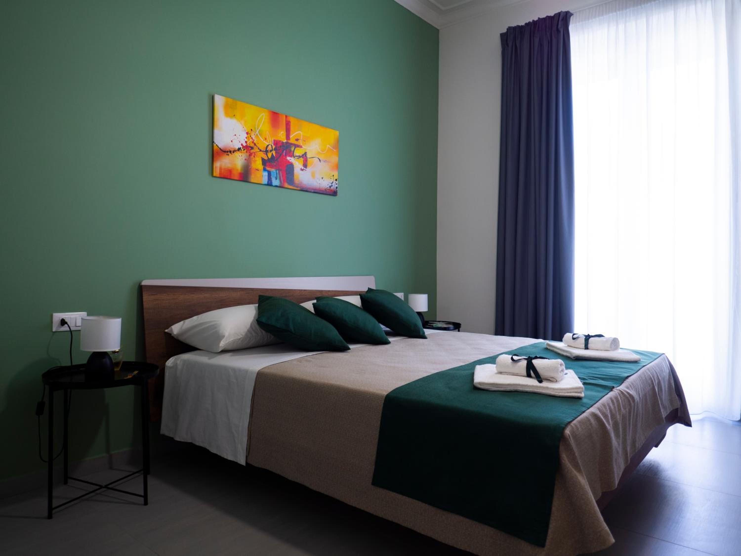Triple Room with Private Bathroom - Photo 16