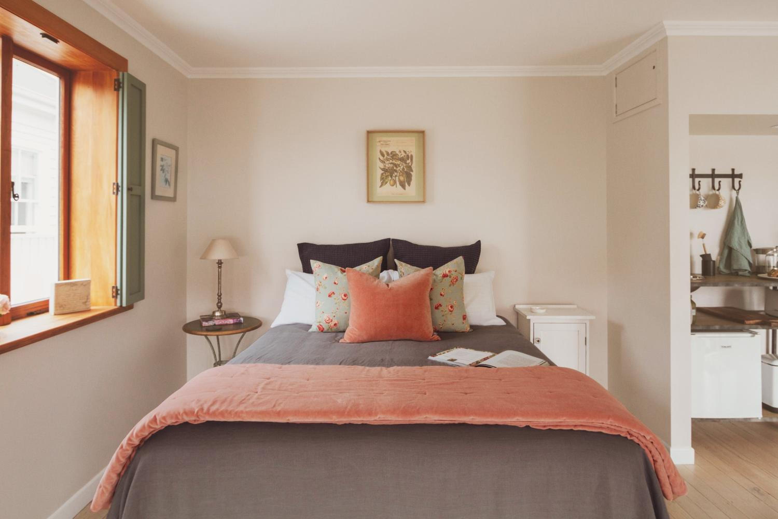Deluxe Queen Room photo 1