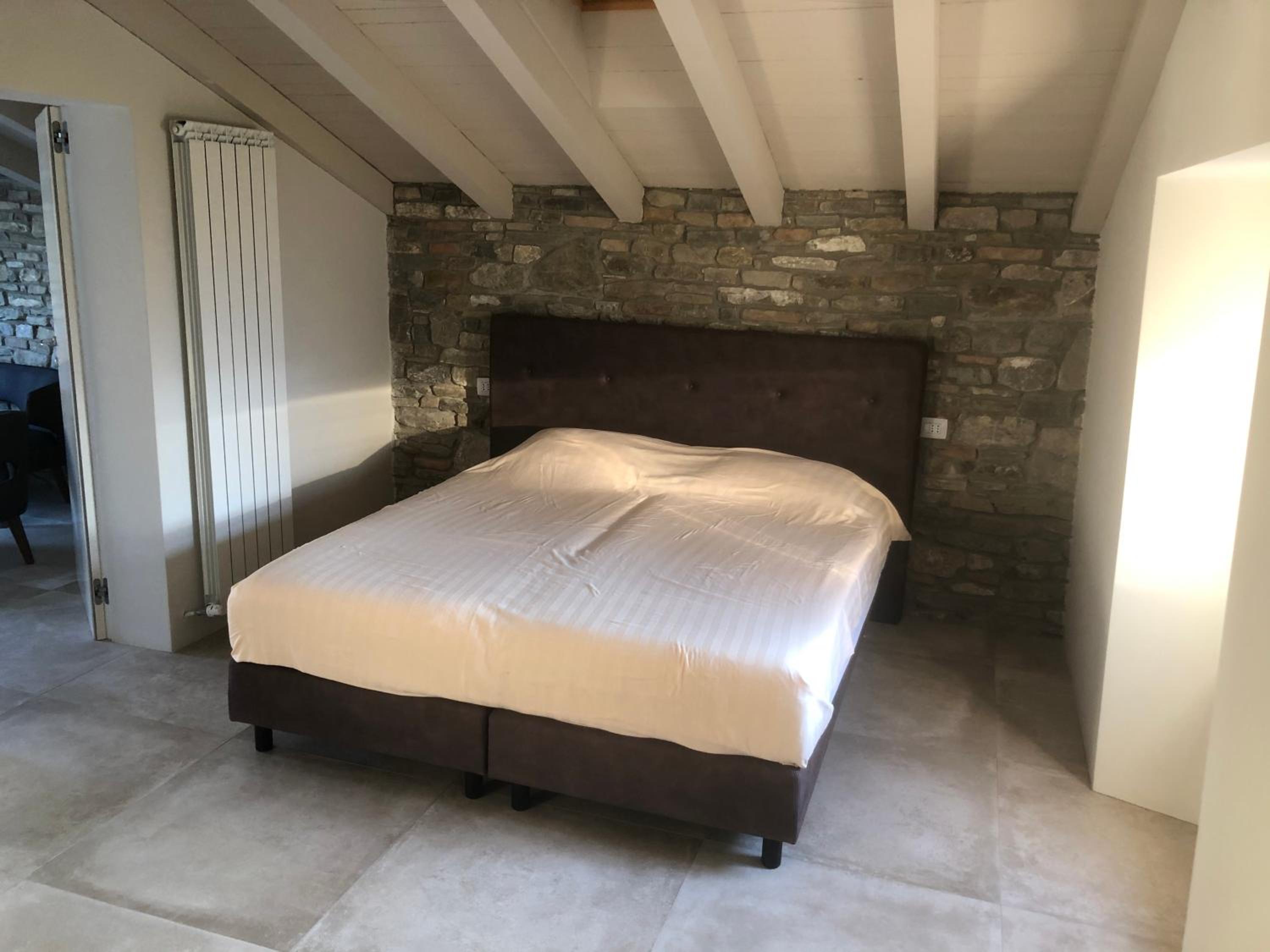 Deluxe Suite photo 1