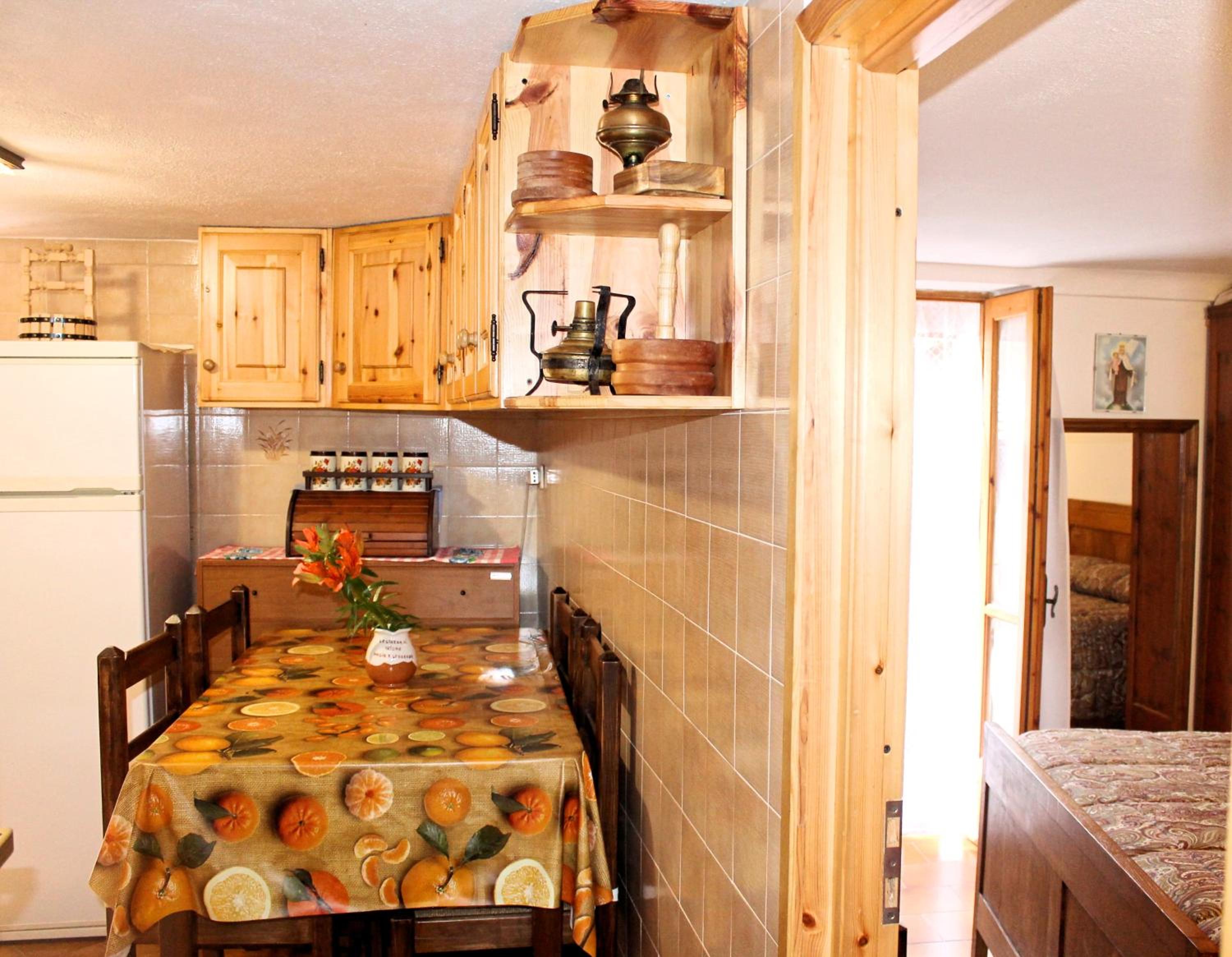One-Bedroom House - Photo 10