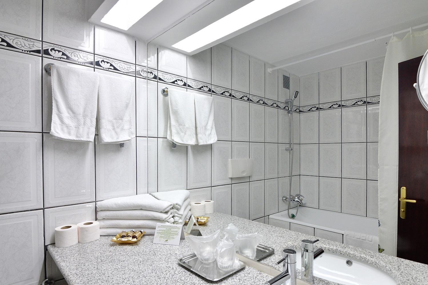 Apartment - Photo 4