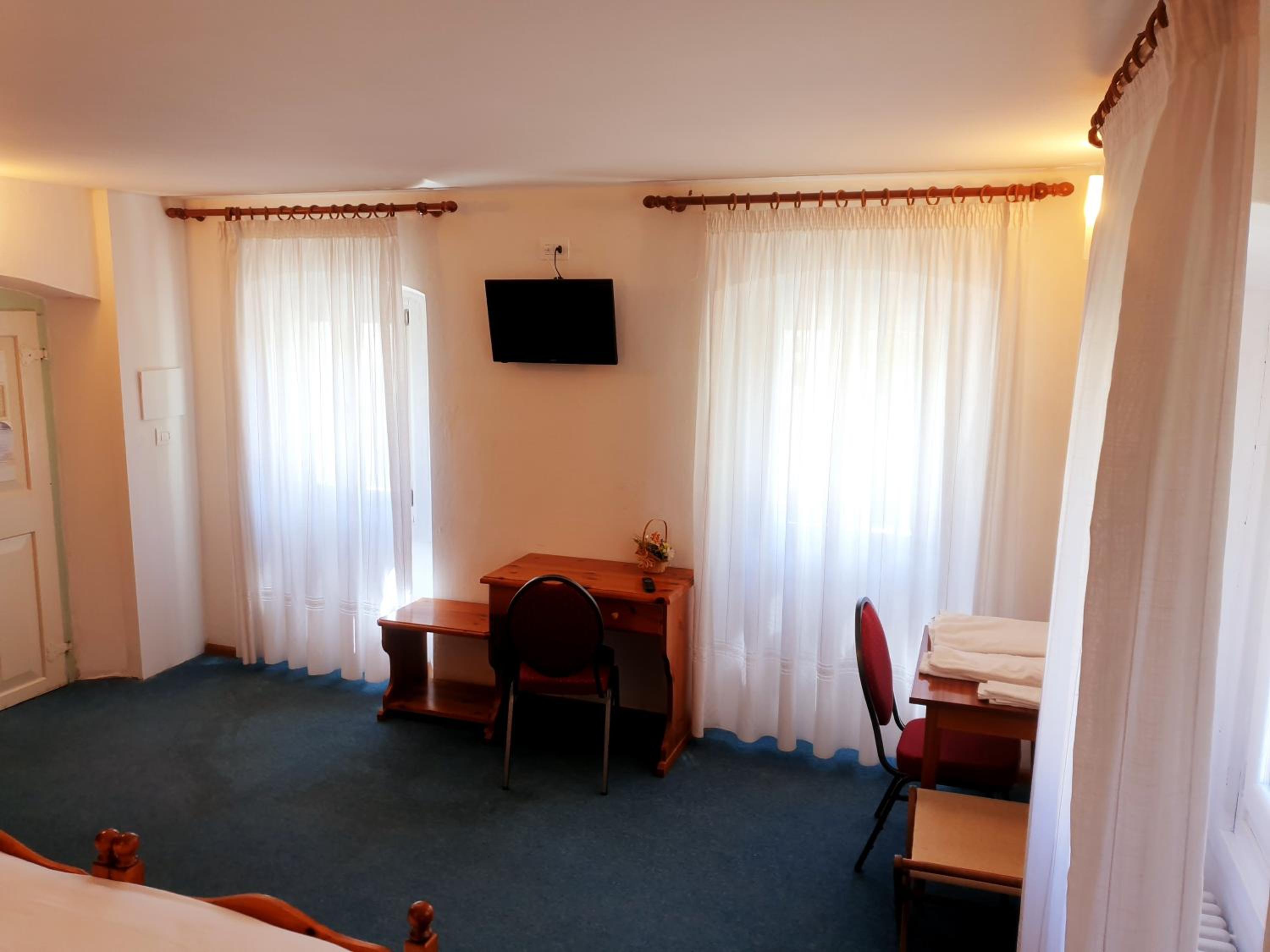 Double or Twin Room photo 1