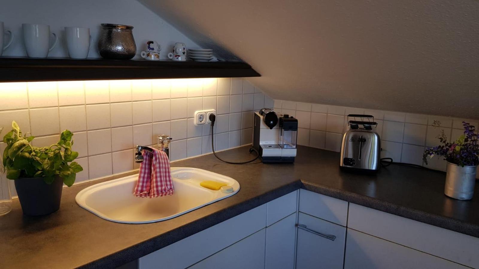 One-Bedroom Apartment - Photo 12