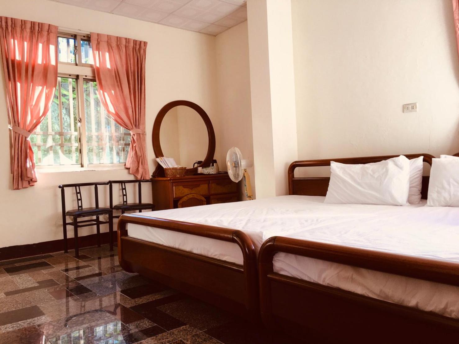 Quadruple Room with Mountain View photo 1
