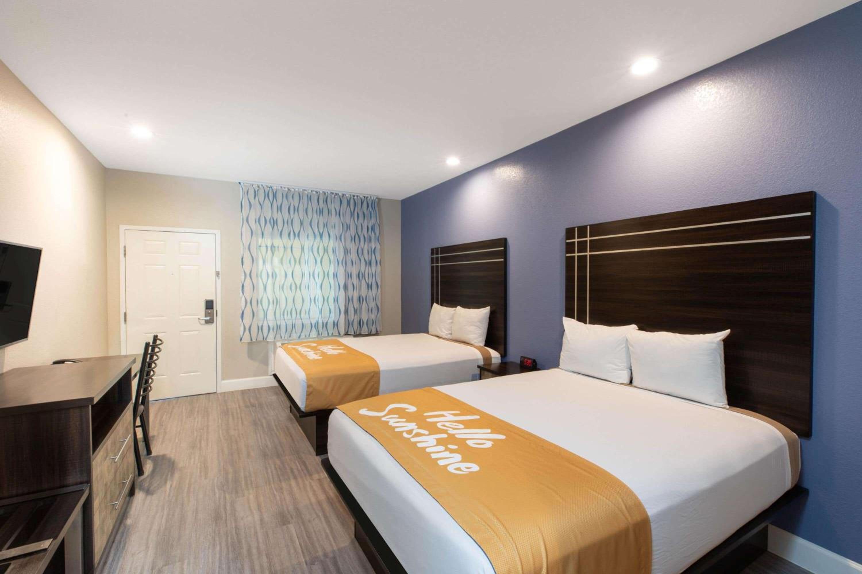 2 Queen Bed, Studio Mobility/Hearing Access Suite, Roll-In Shower, Non-Smoking