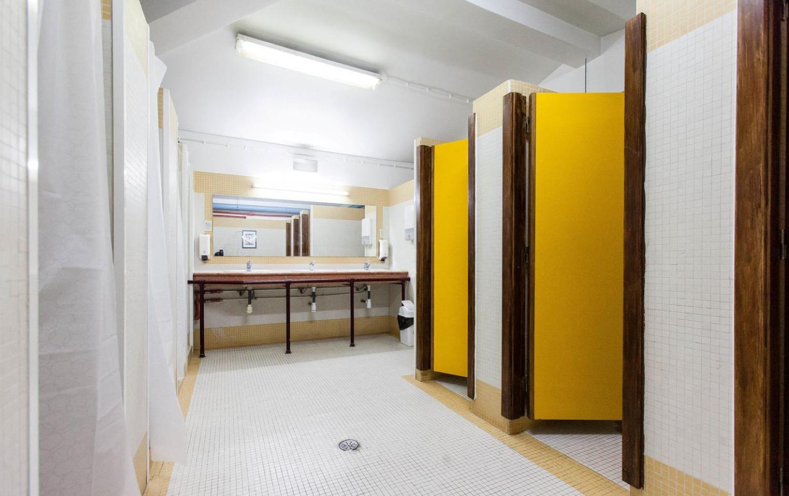 Quadruple Room - Photo 4