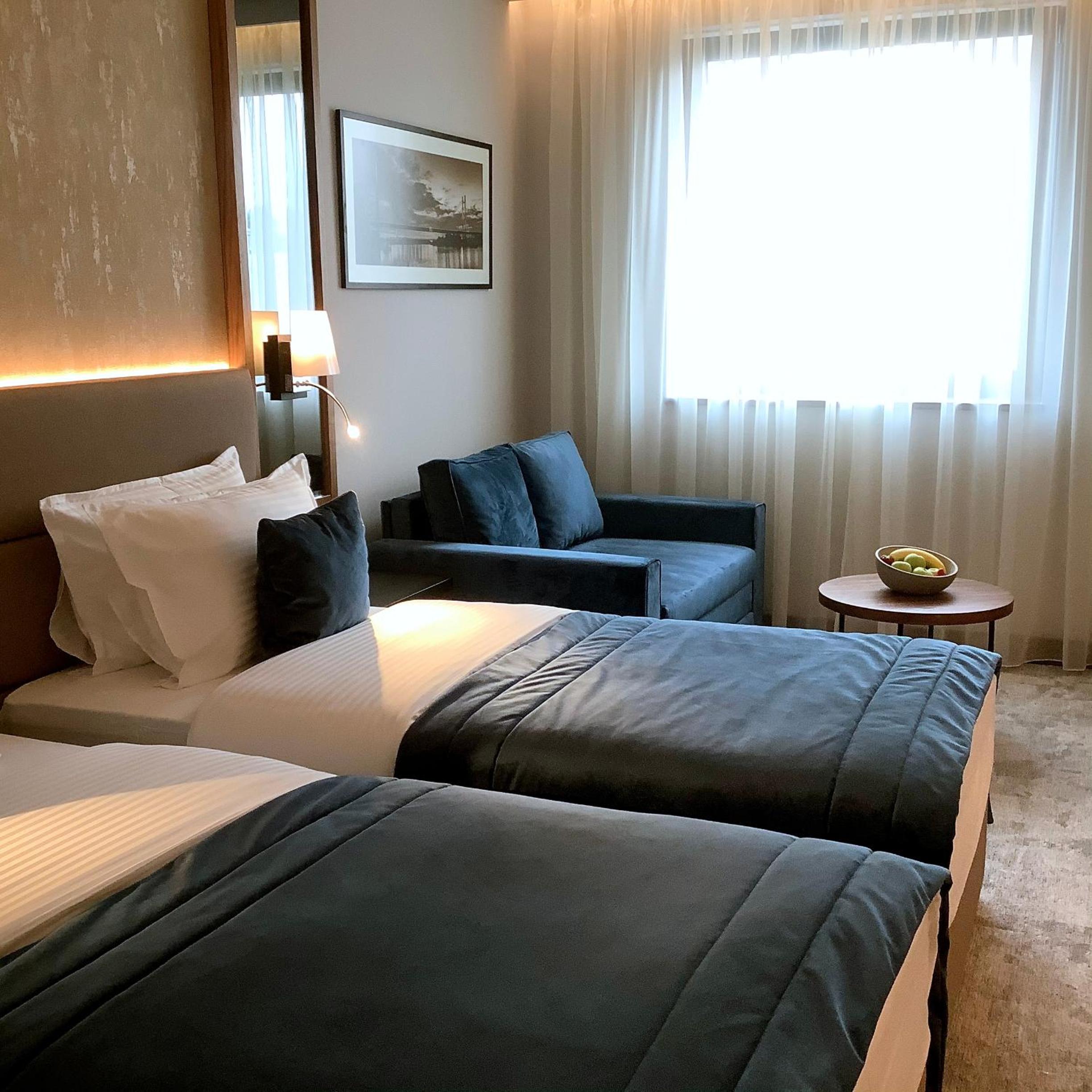 Standard Twin Room - Photo 2