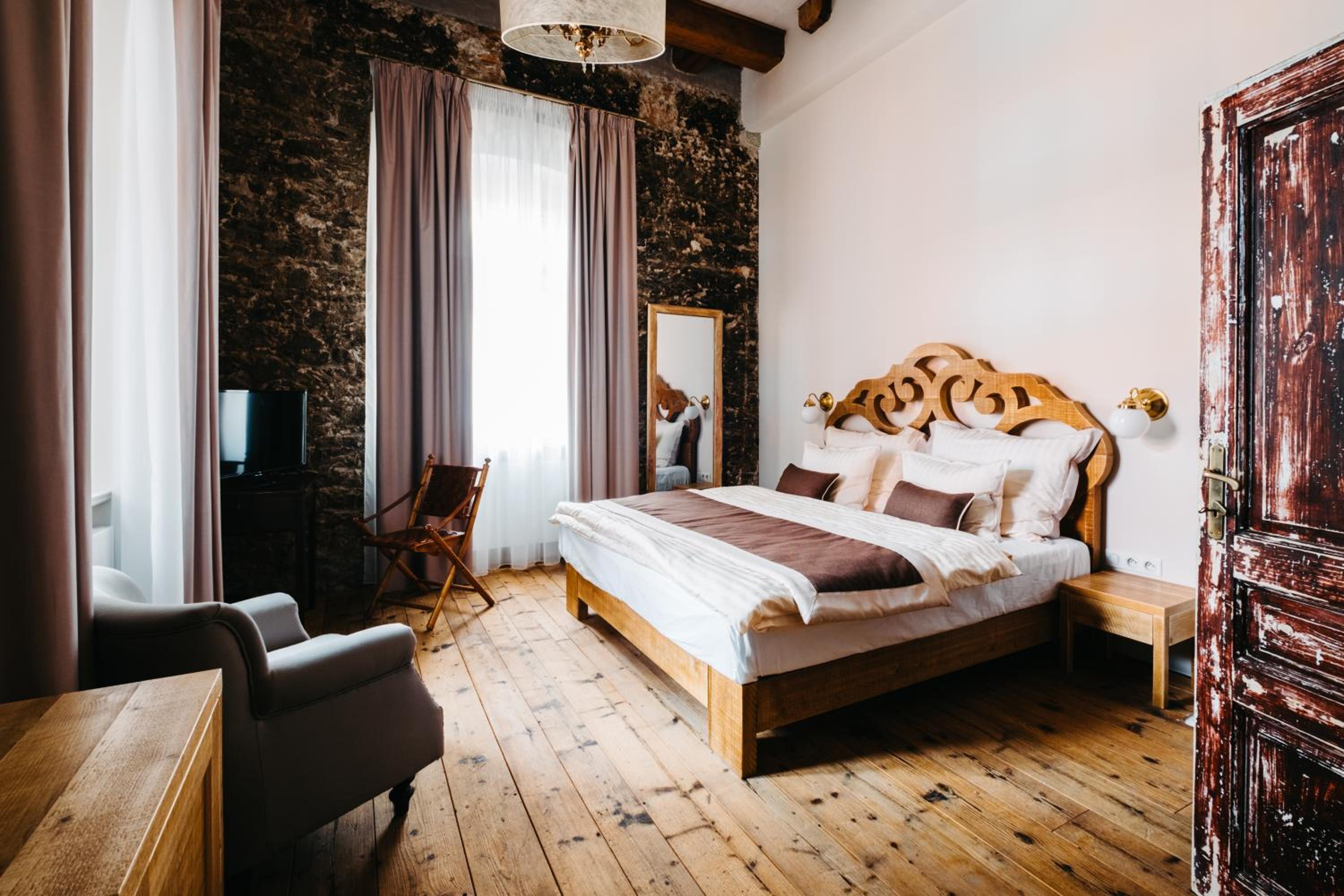 Standard Double Room - Photo 1