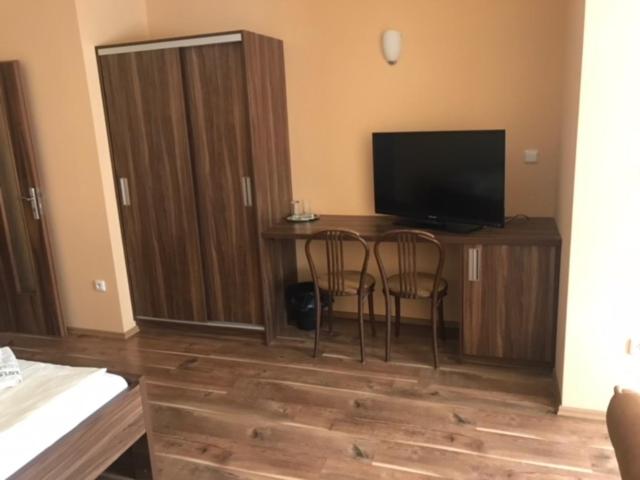 Deluxe Double Room with Terrace photo 2