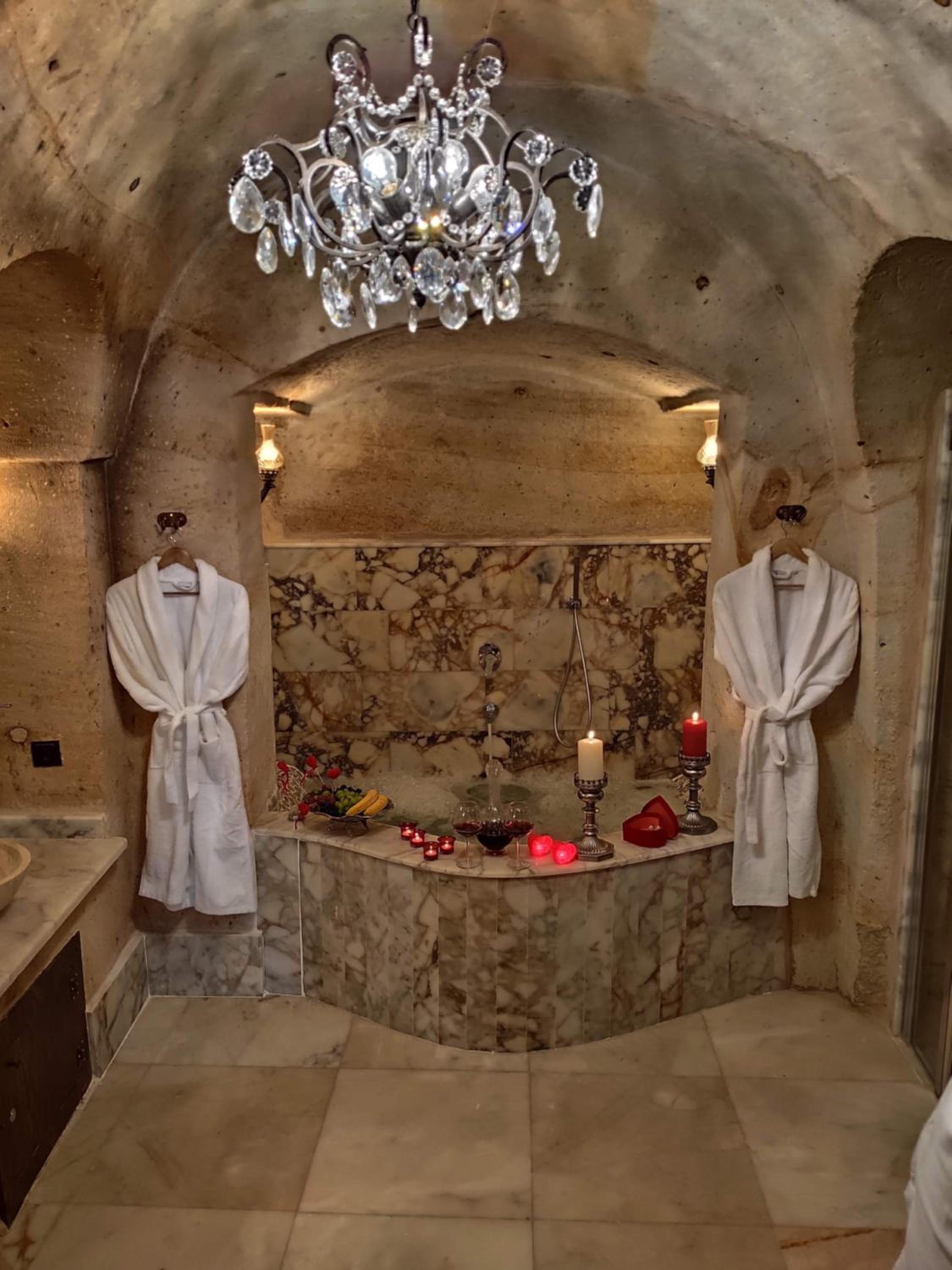 Superior Suite - Photo 4