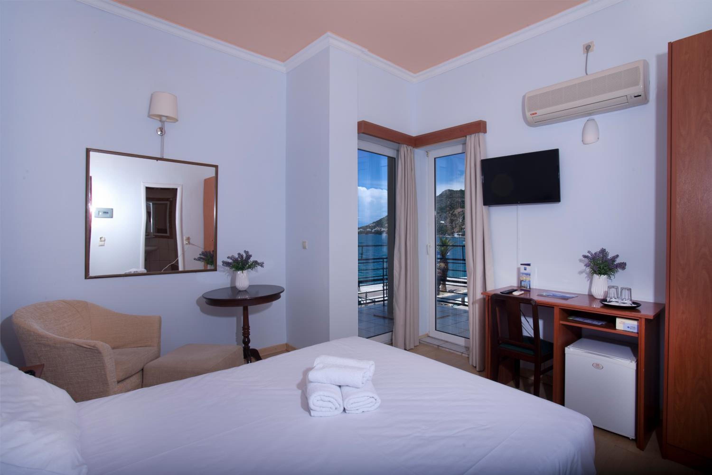 Double Room with Sea View photo 3