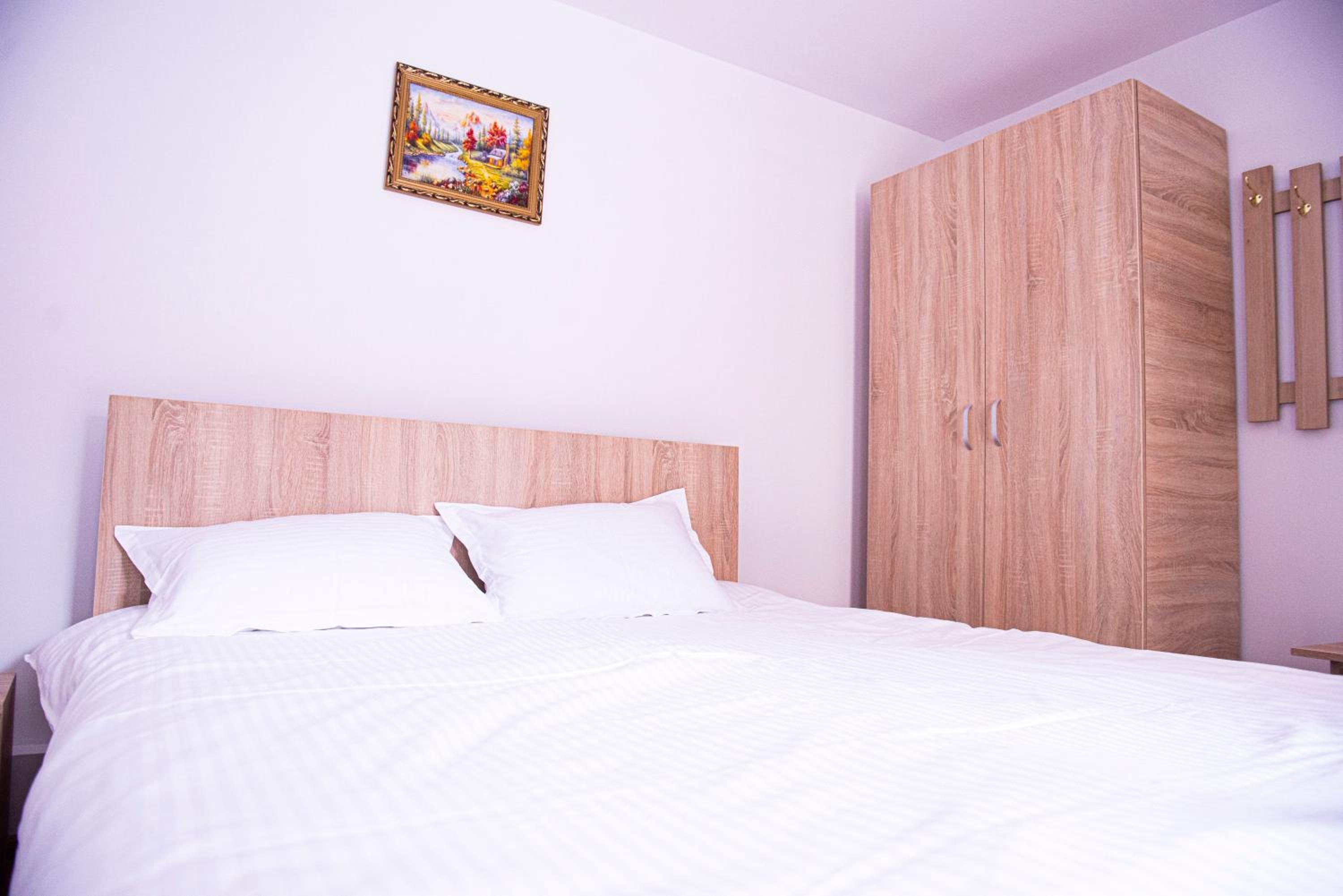 Double Room - Photo 1
