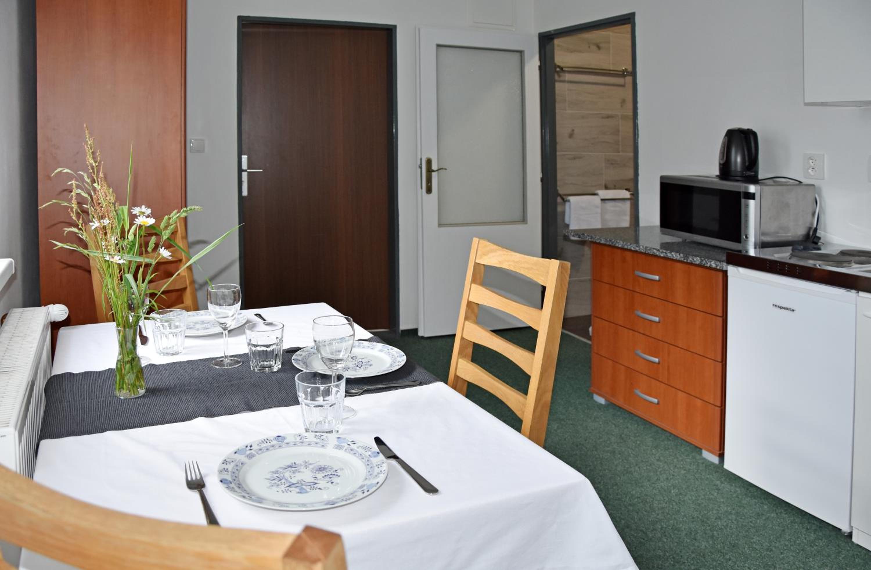 Triple Room with Bathroom photo 2