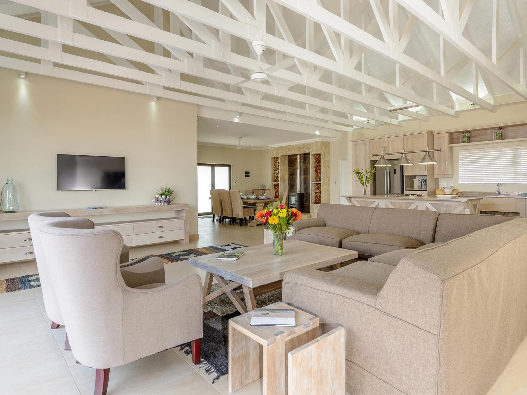 Four Bedroom Villa with Spa photo 1