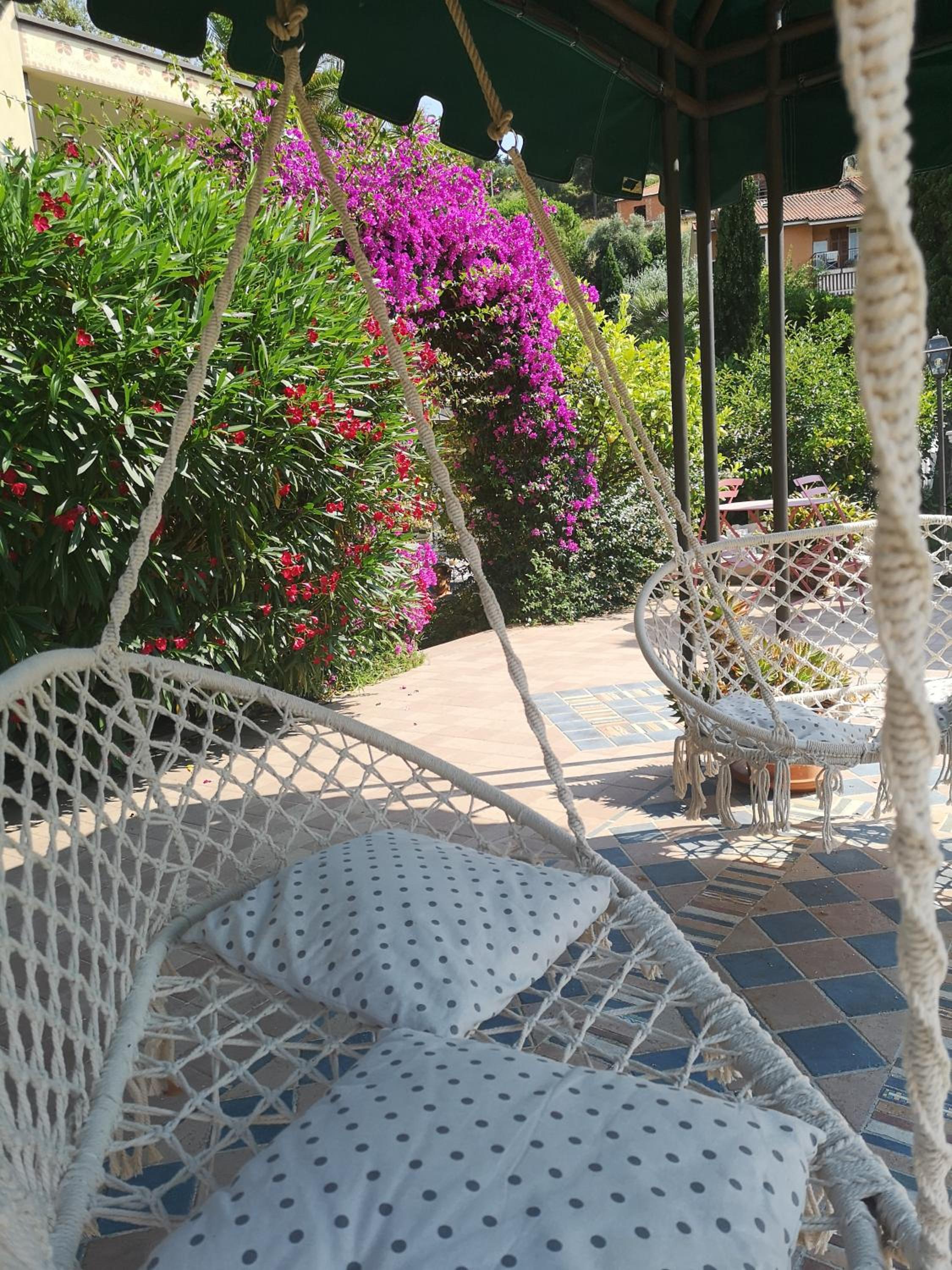 Studio with Pool View photo 3