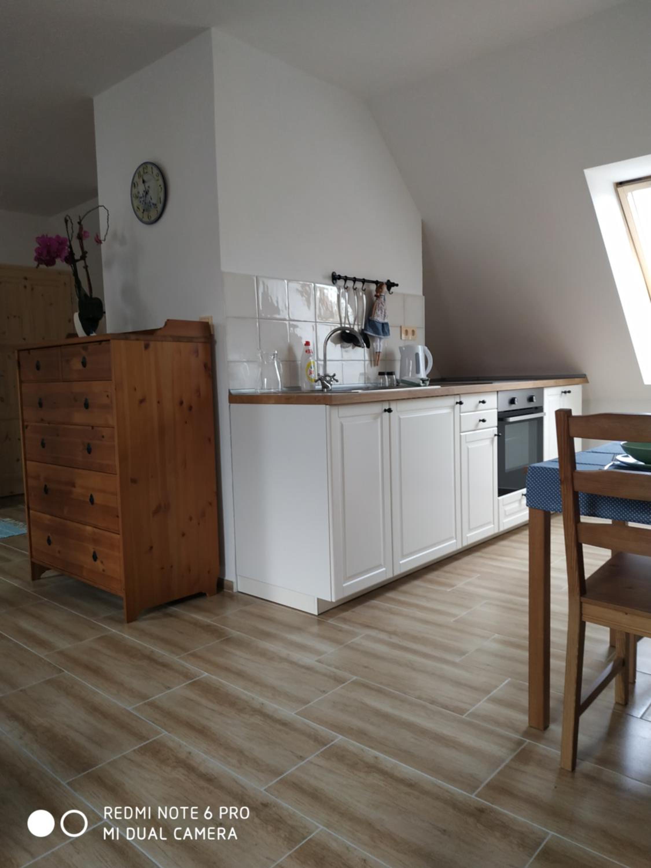 Apartment photo 2