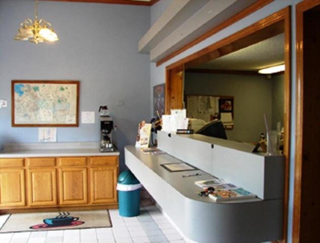 Double Room with Two Double Beds  - Non-Smoking - Photo 2