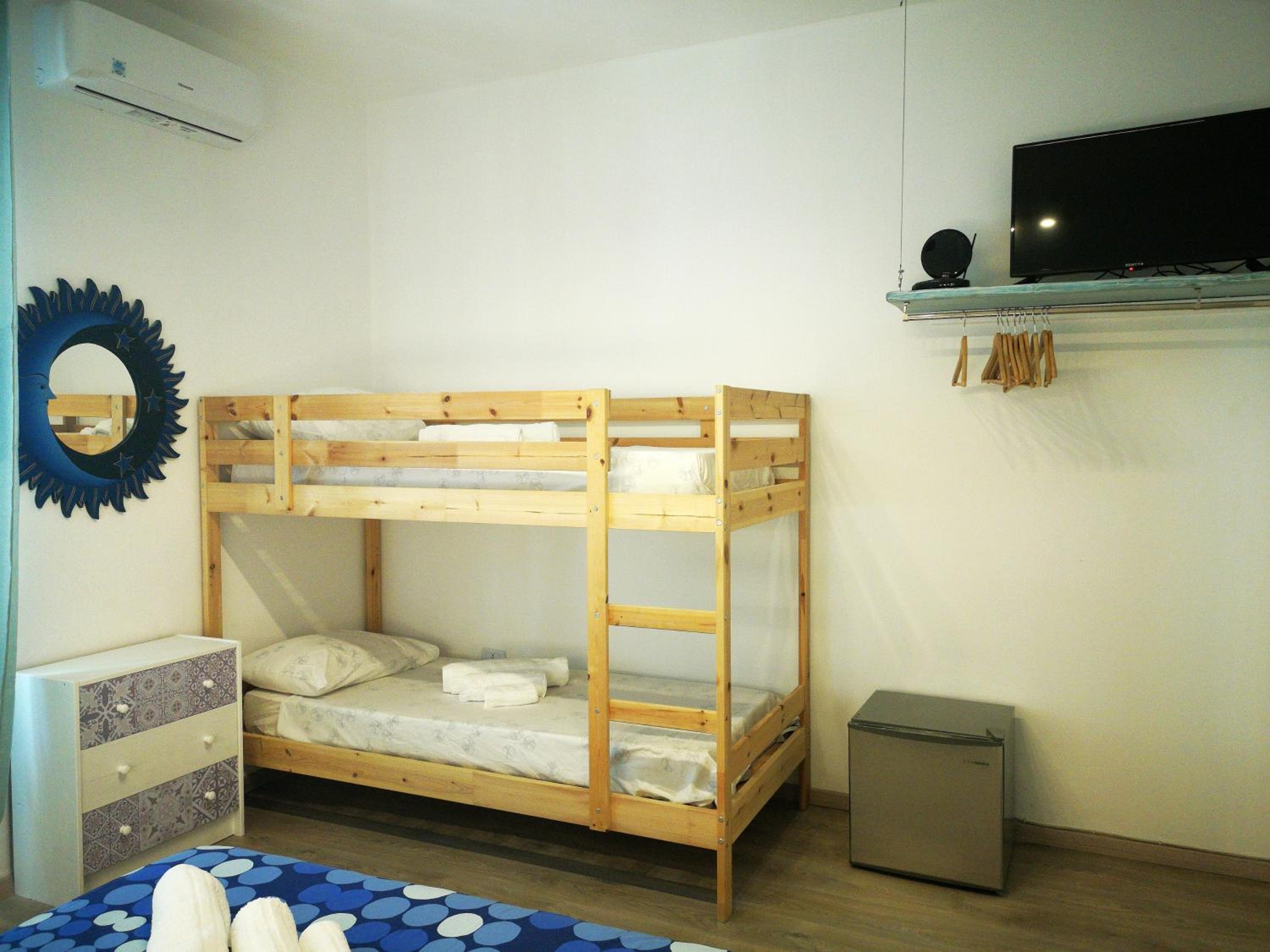 Family Double Room - Photo 30