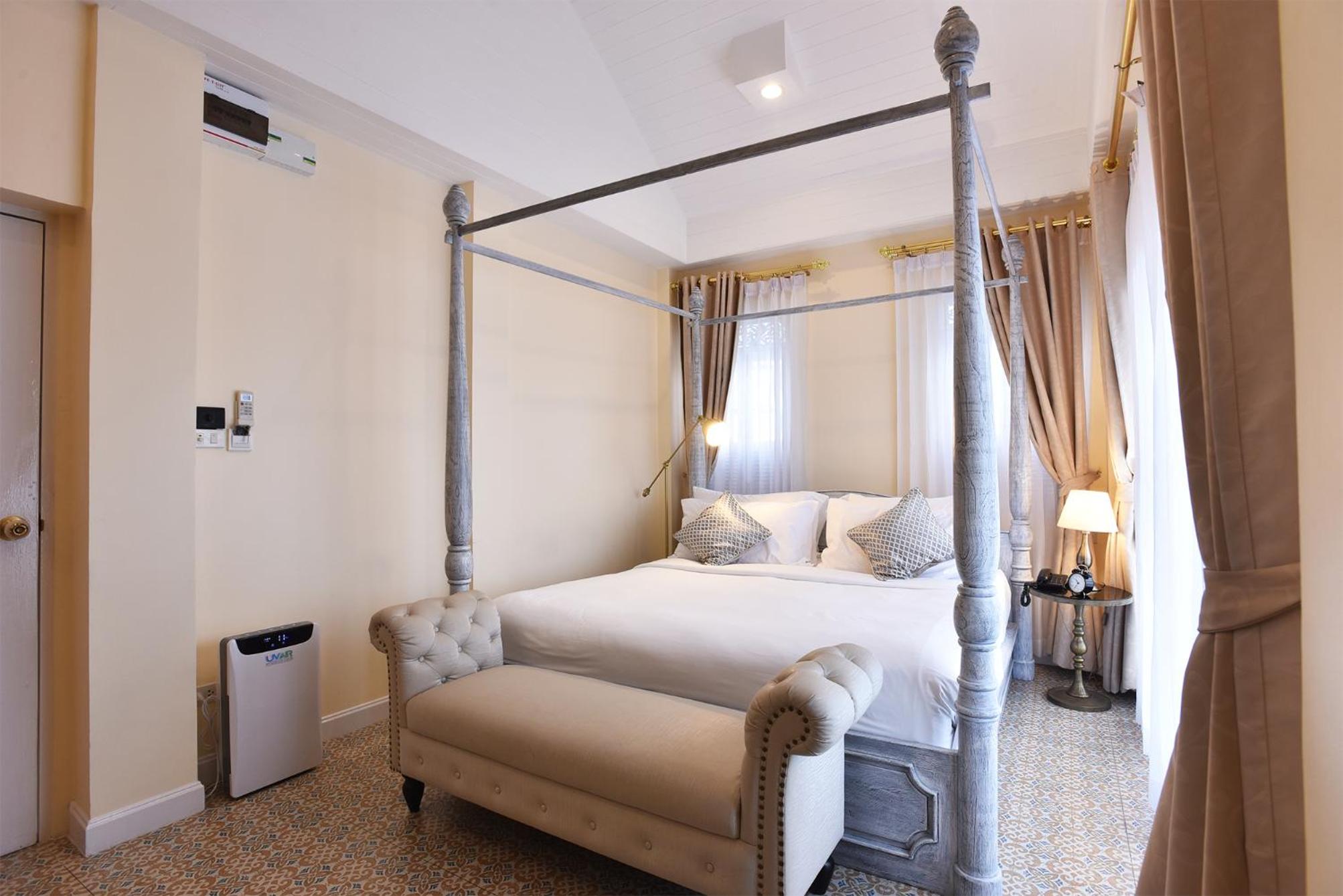 Junior Suite with Balcony photo 3