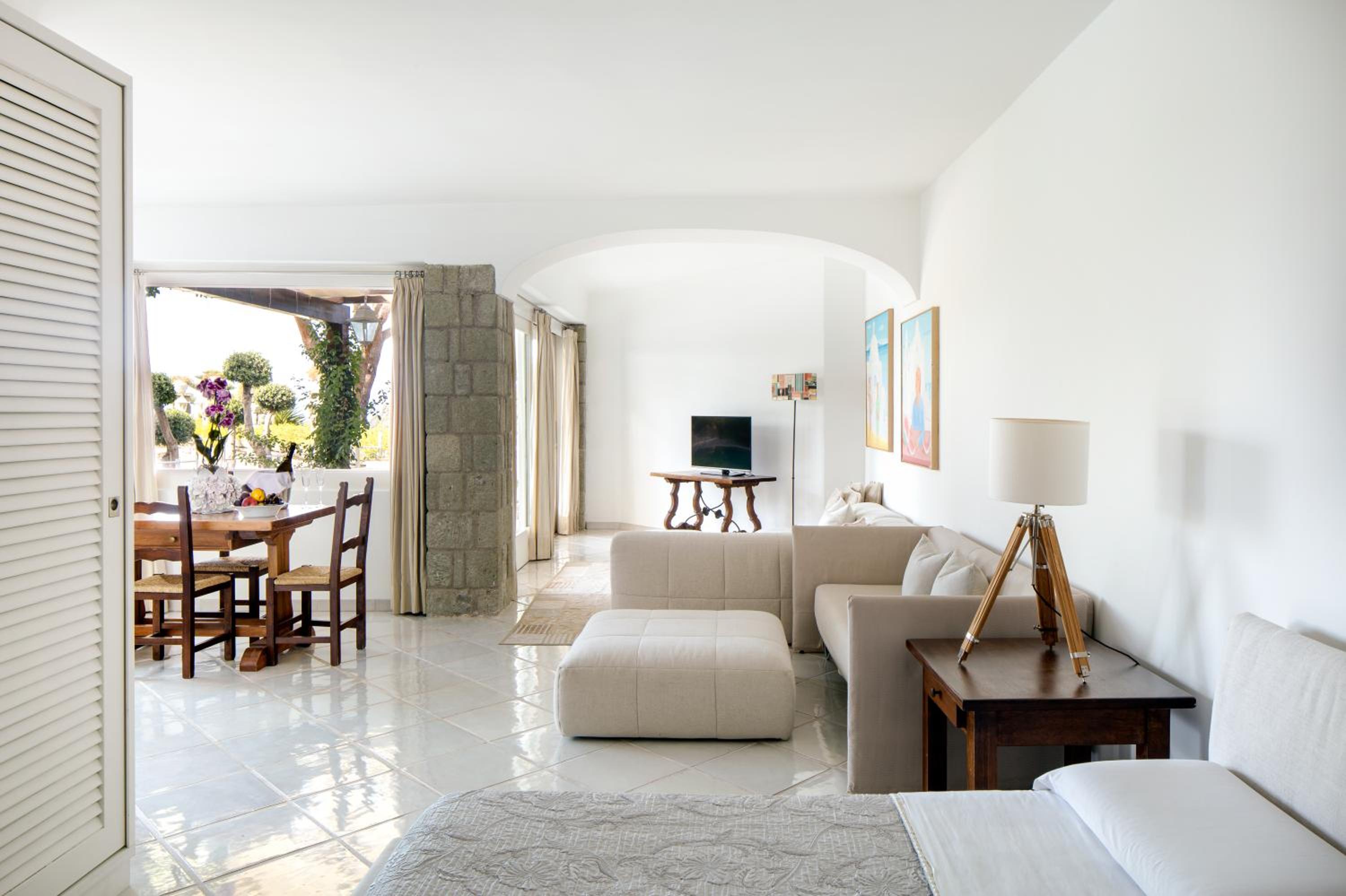 Junior Suite with Pool View