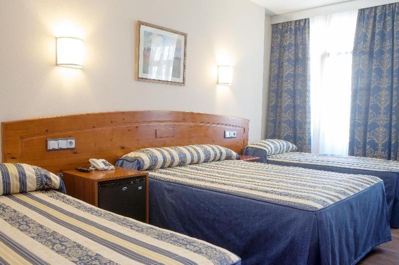 Habitación #23667028