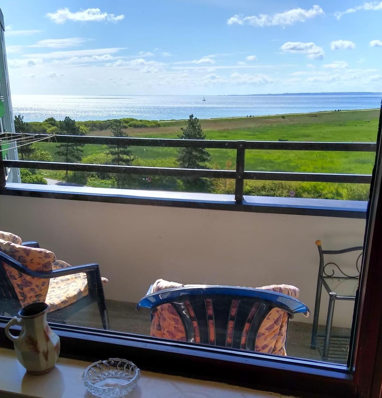 Apartment with Sea View photo 2