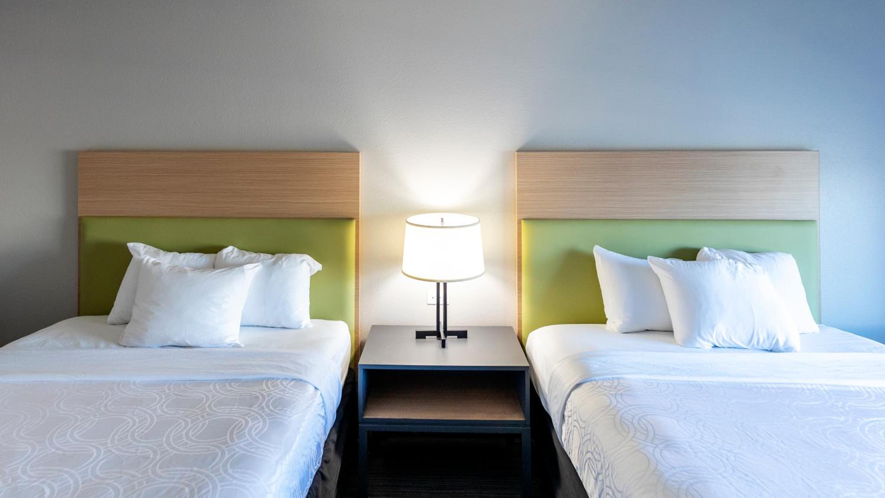 Queen Room with Two Queen Beds - Photo 1