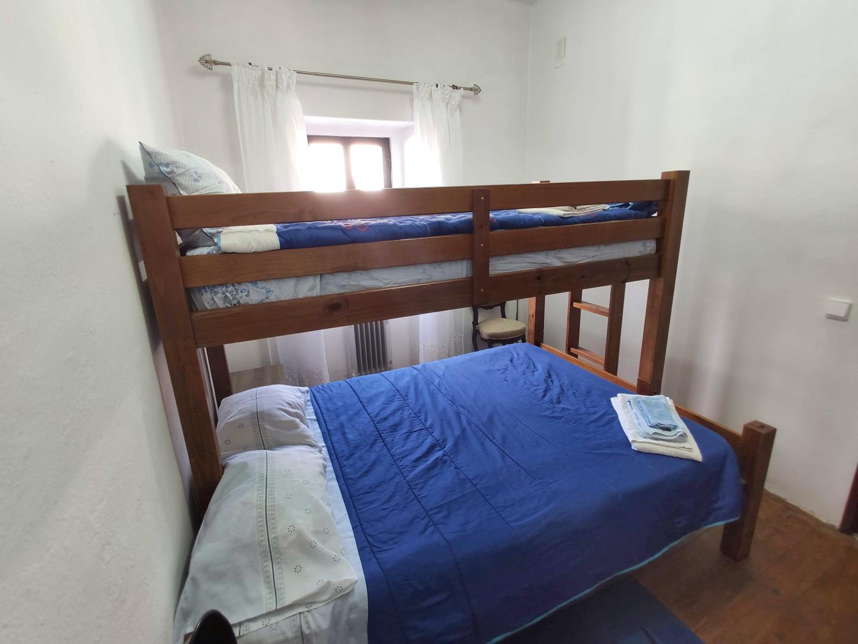Four-Bedroom House photo 3