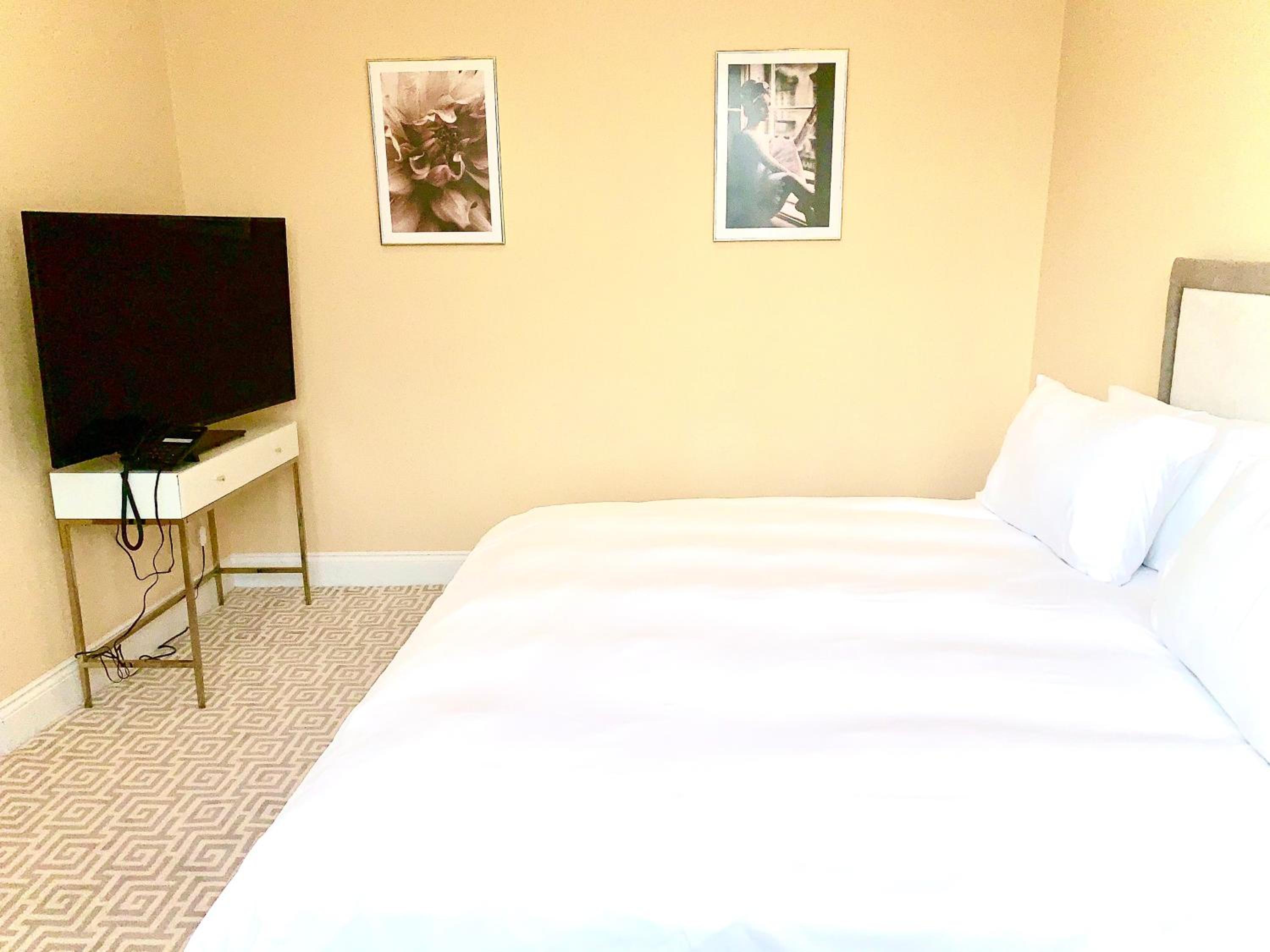 Standard Double Room - Photo 2