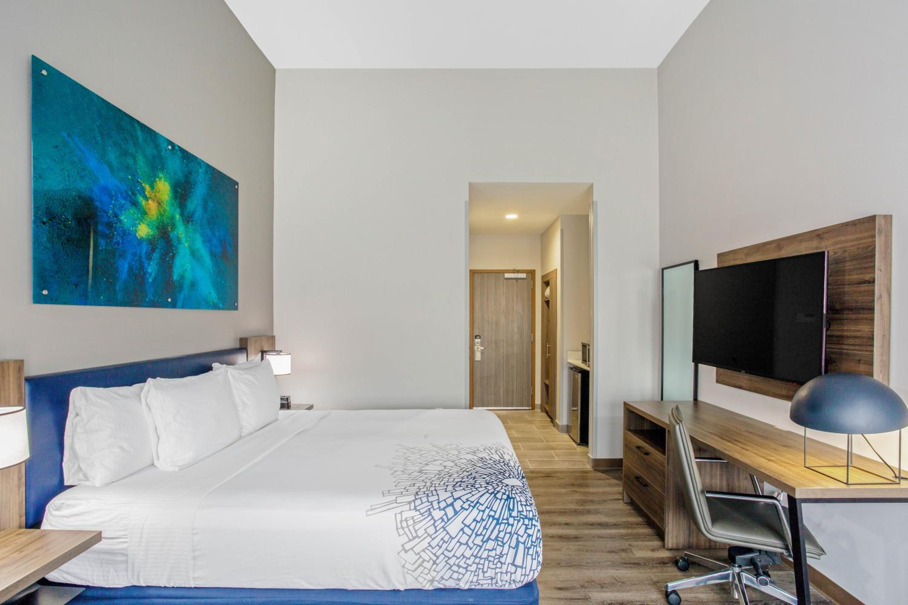 King Room with Mobility/Hearing Impaired Access - Non-Smoking - Photo 4