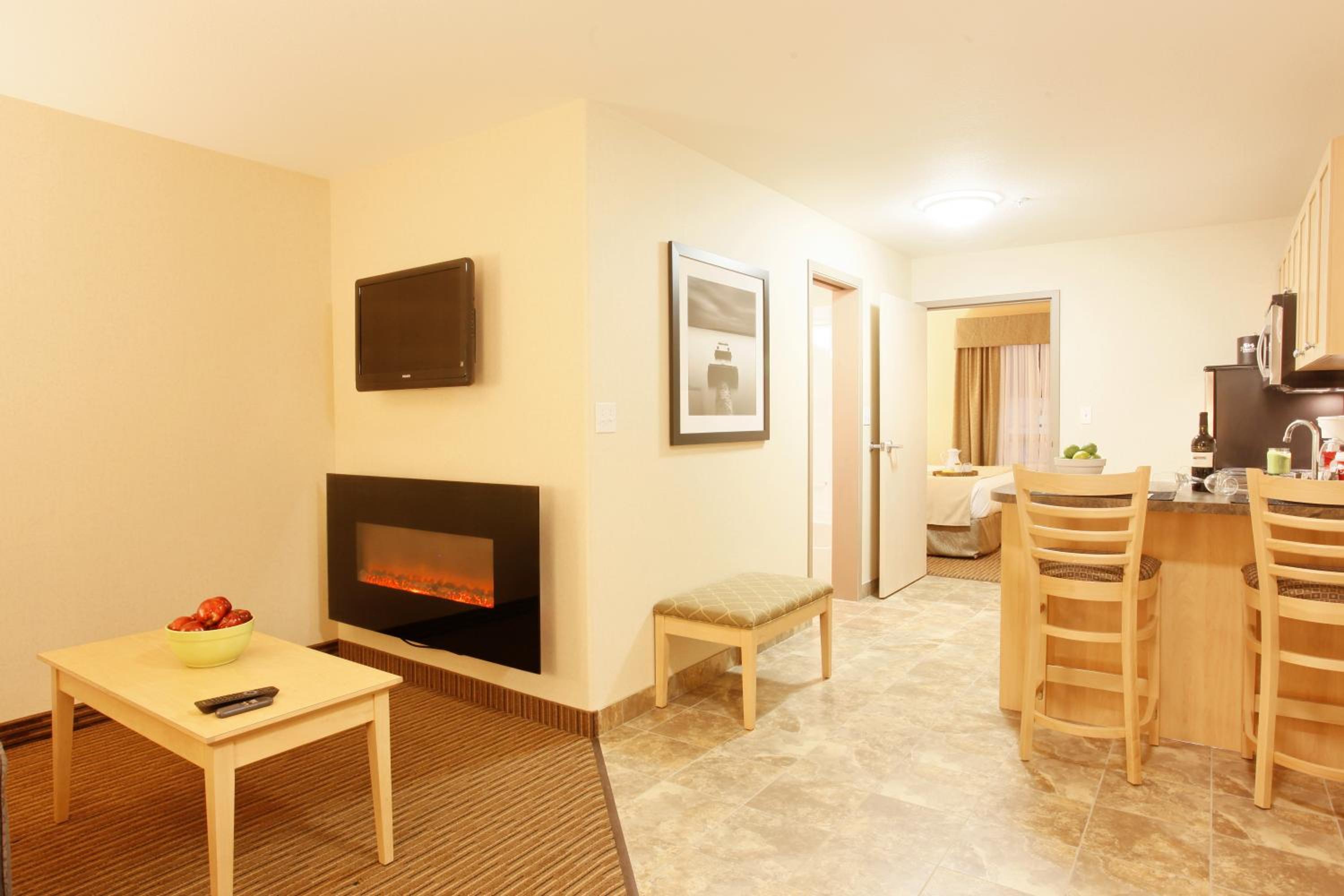 One-Bedroom Suite photo 1