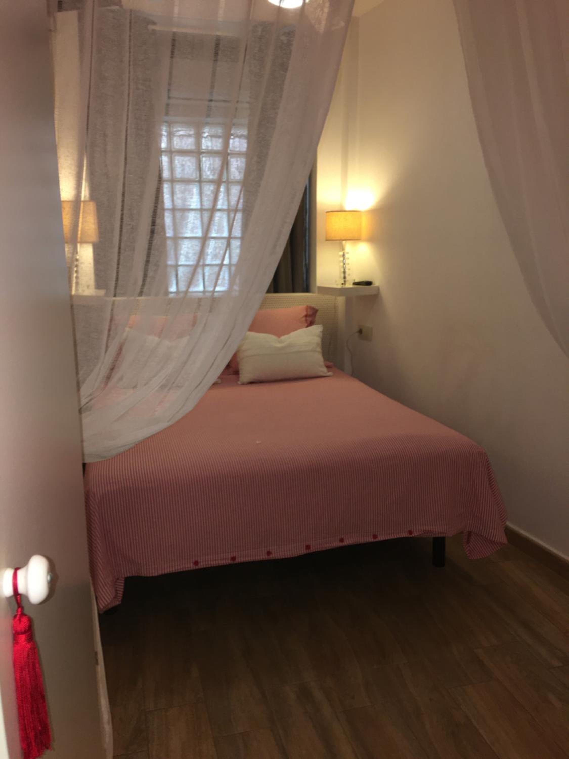 One-Bedroom House photo 2