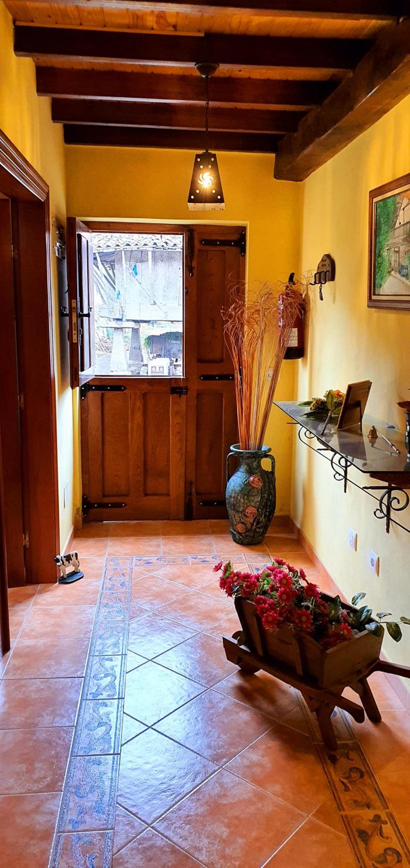 Four-Bedroom House photo 2