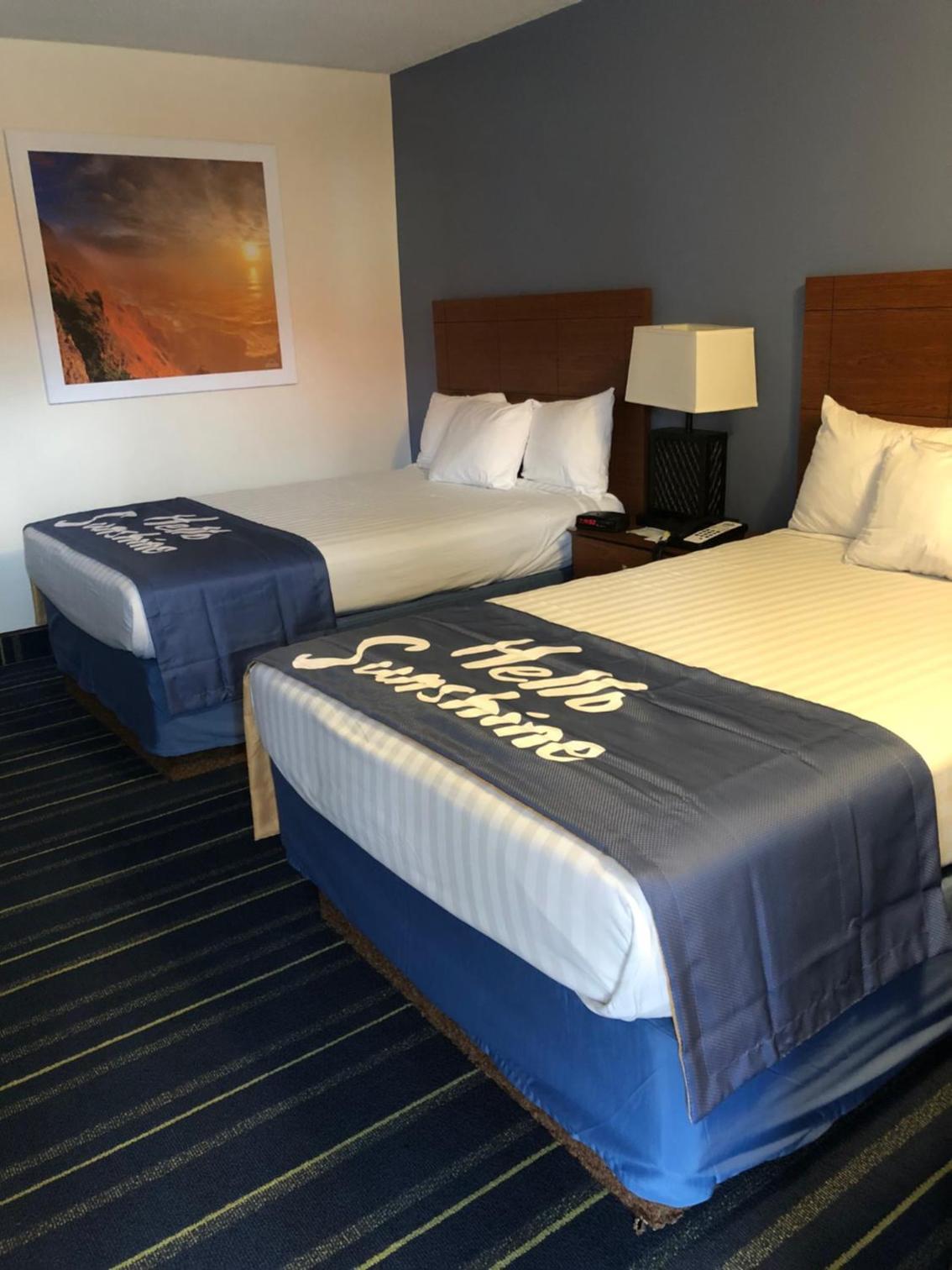 Double Room with Two Double Beds - Non-Smoking photo 3