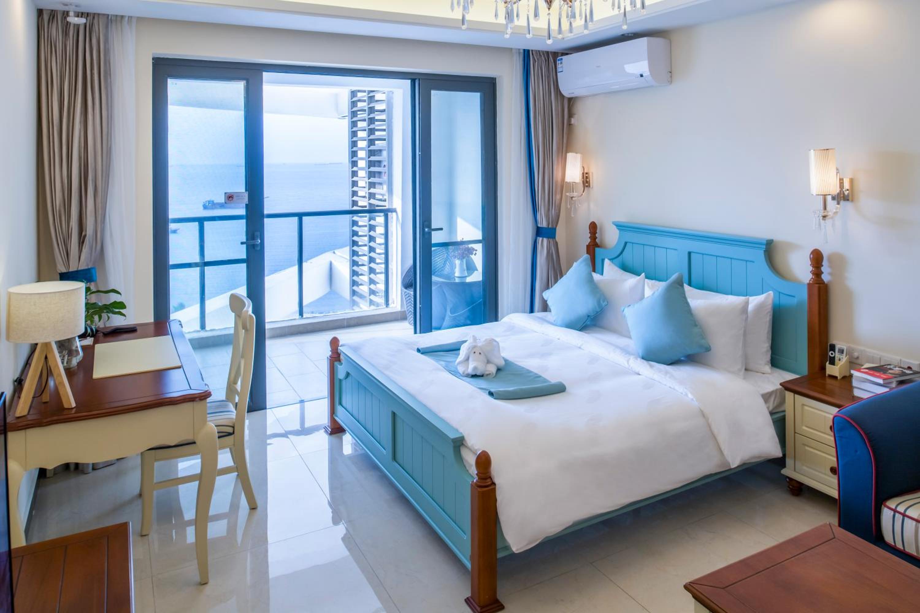 Queen Room with Sea View