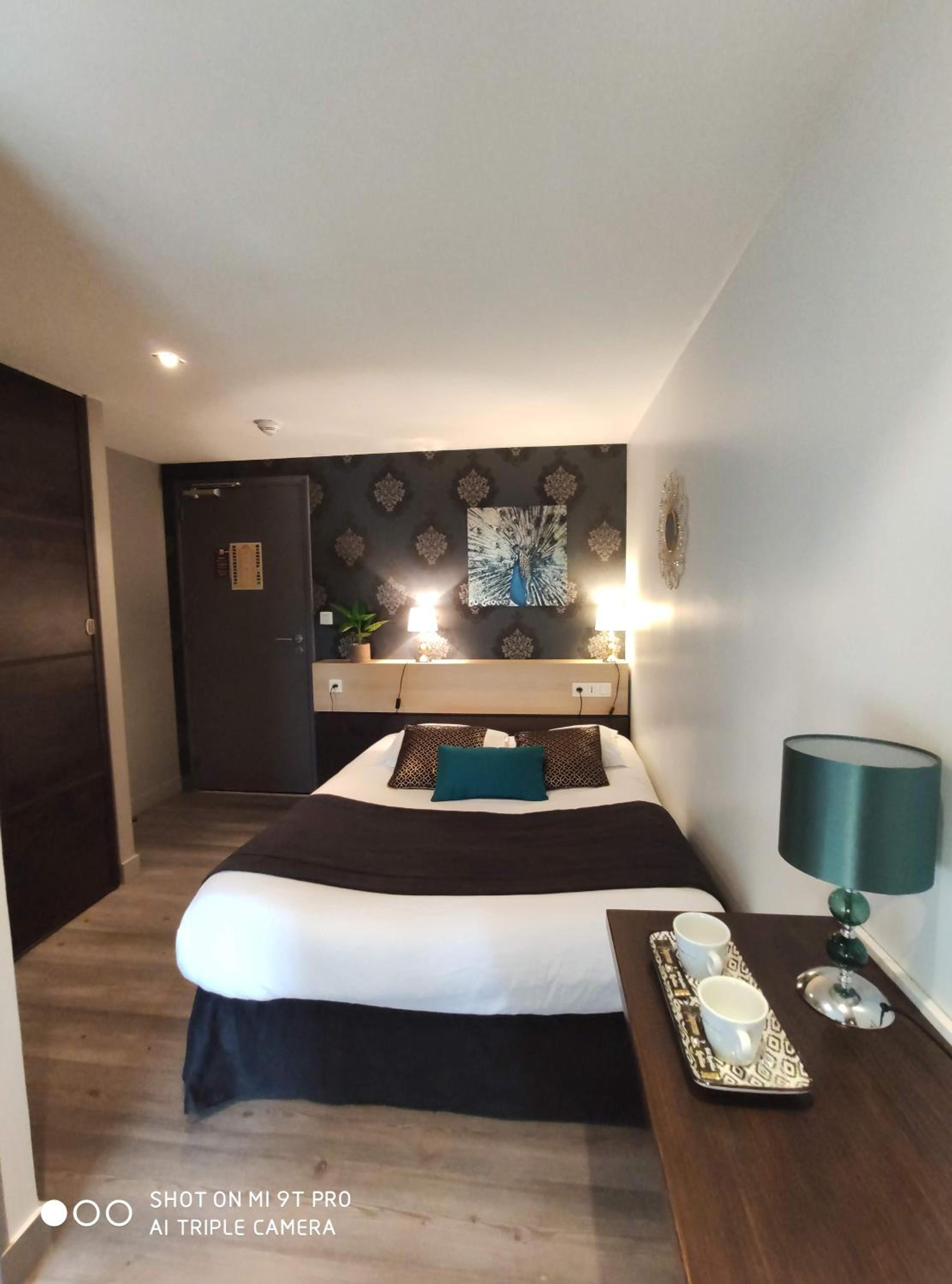 Small Double Room - Photo 6