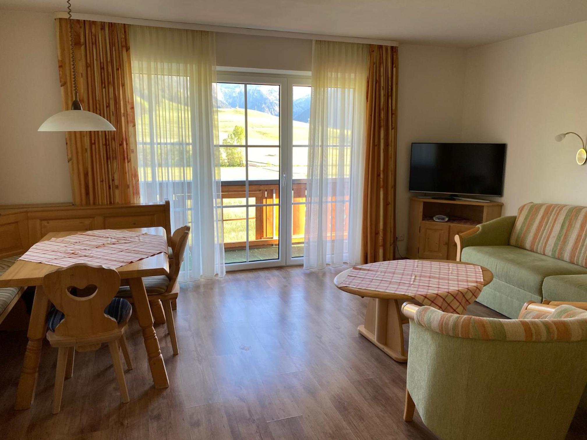 Two-Bedroom Apartment (4 Adults) photo 1