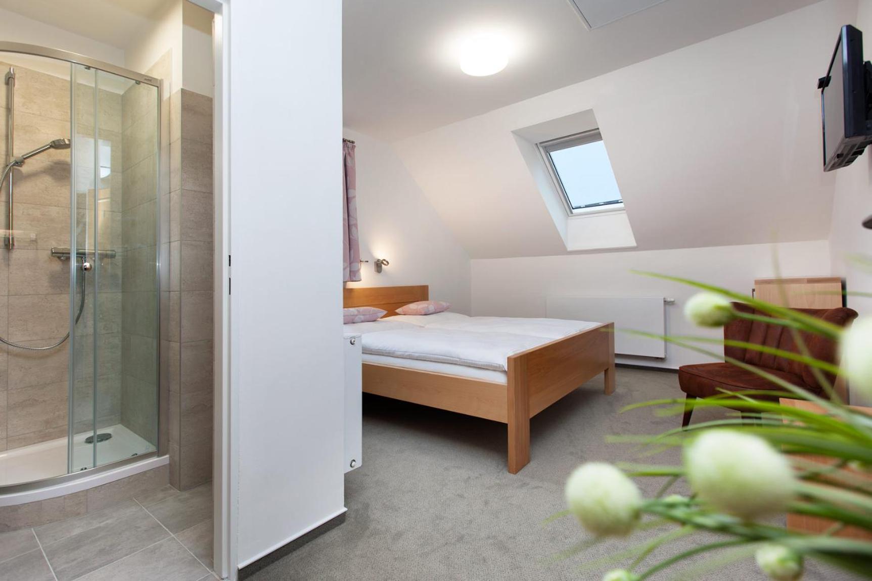 Double Room - Photo 1