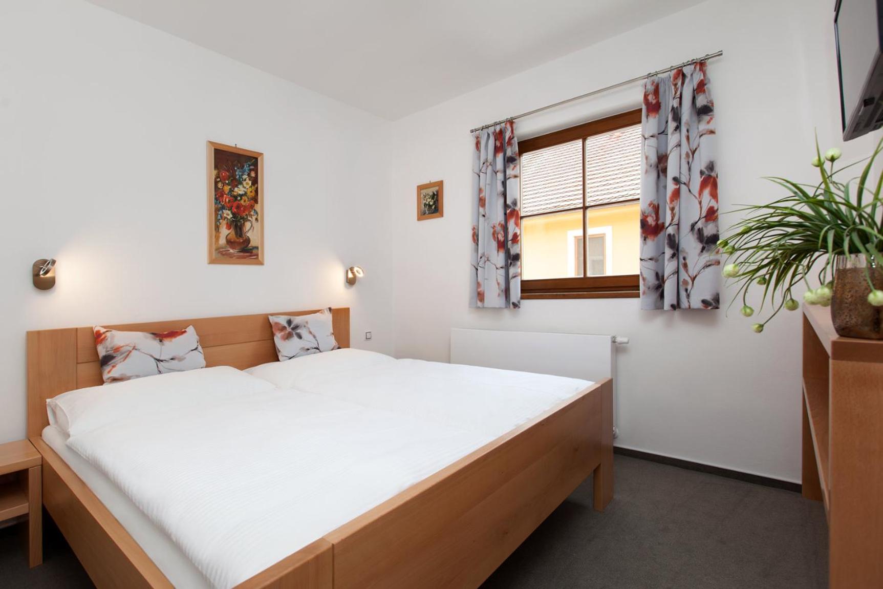 Double Room - Photo 2