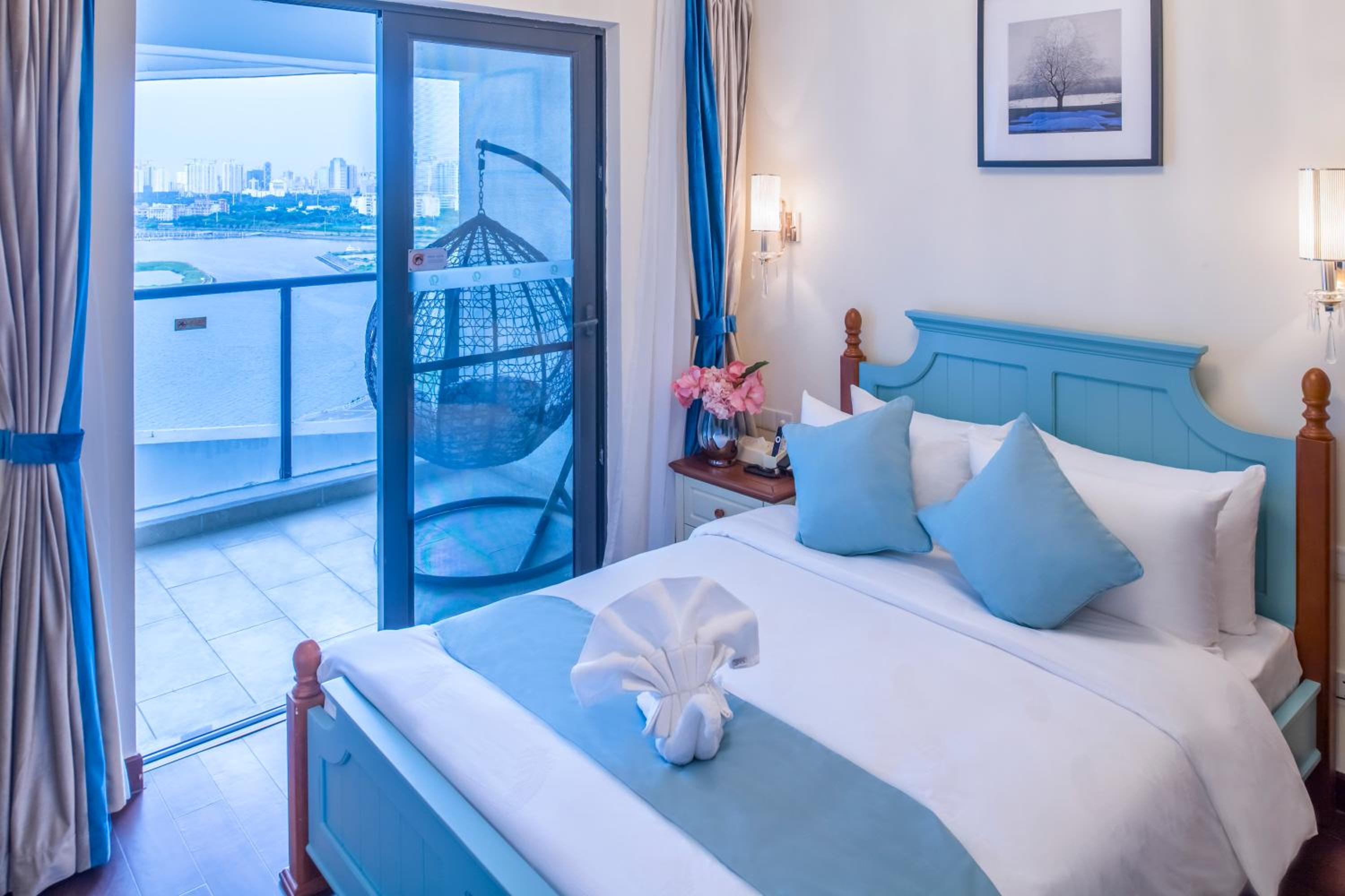 Two-Bedroom Suite with Sea View