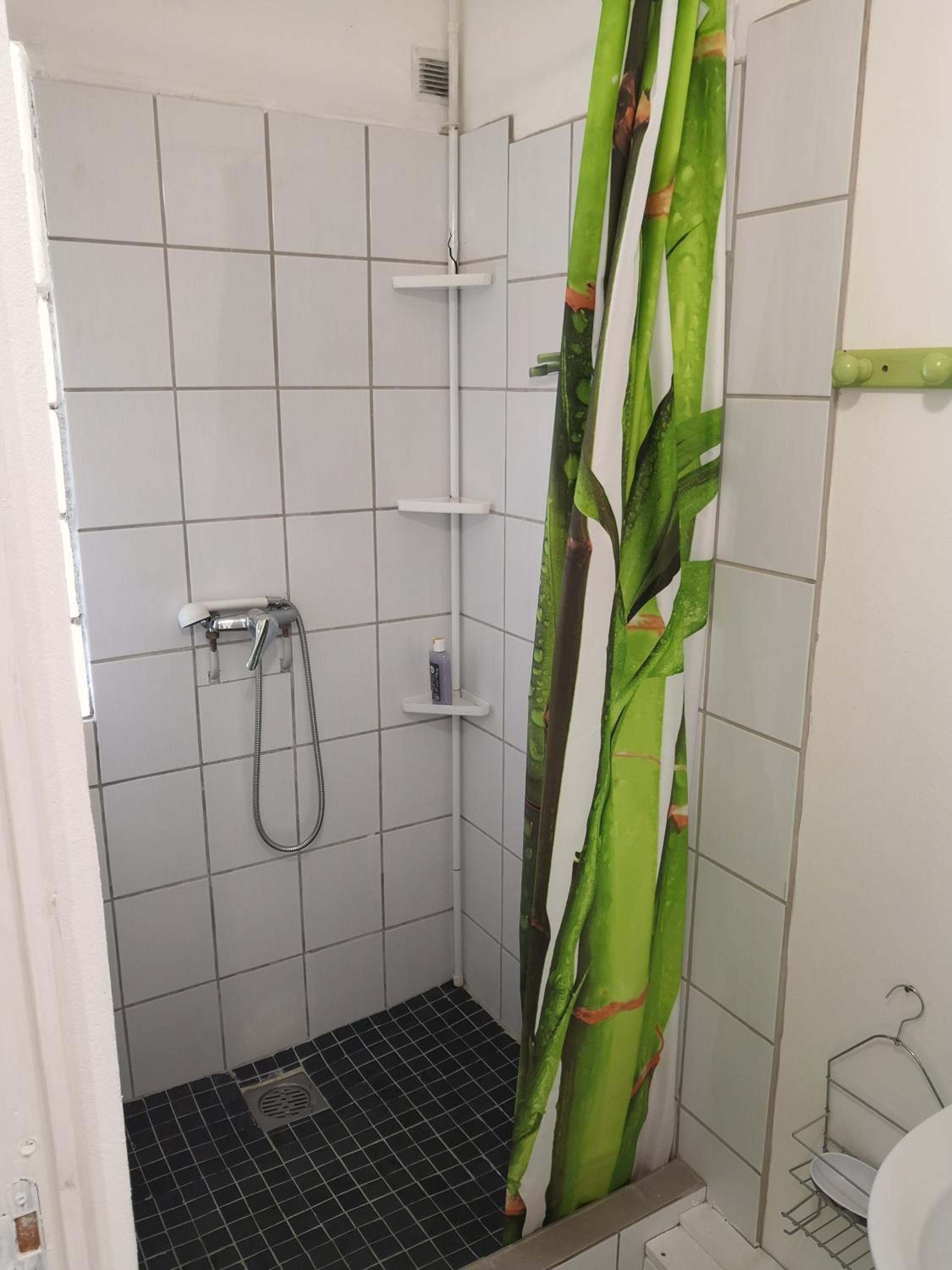 Double Room - Photo 4