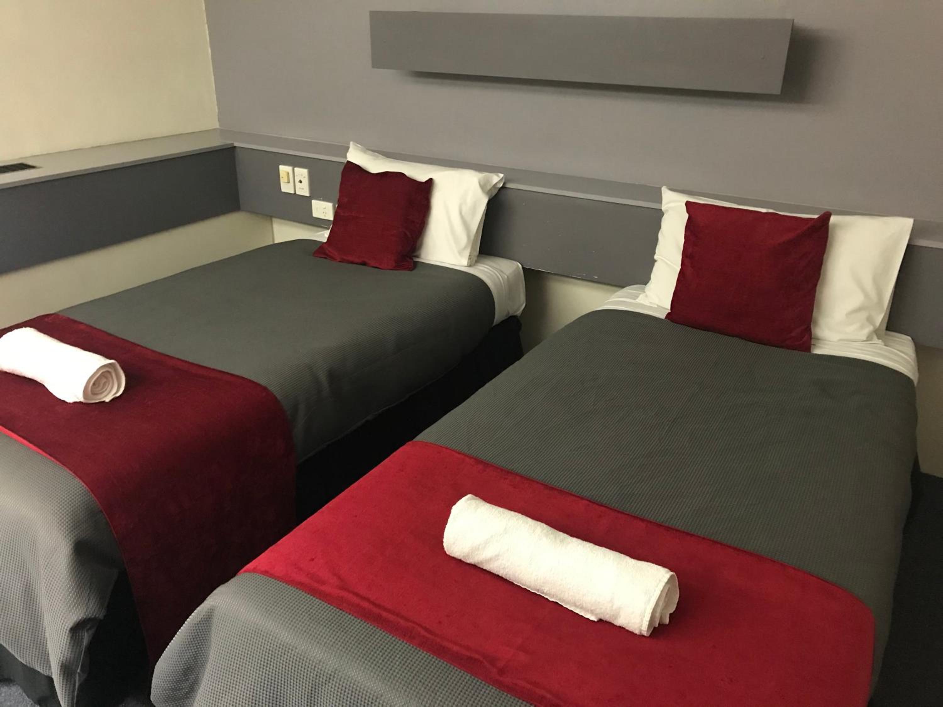 2 Bedroom Interconnecting Suite photo 2